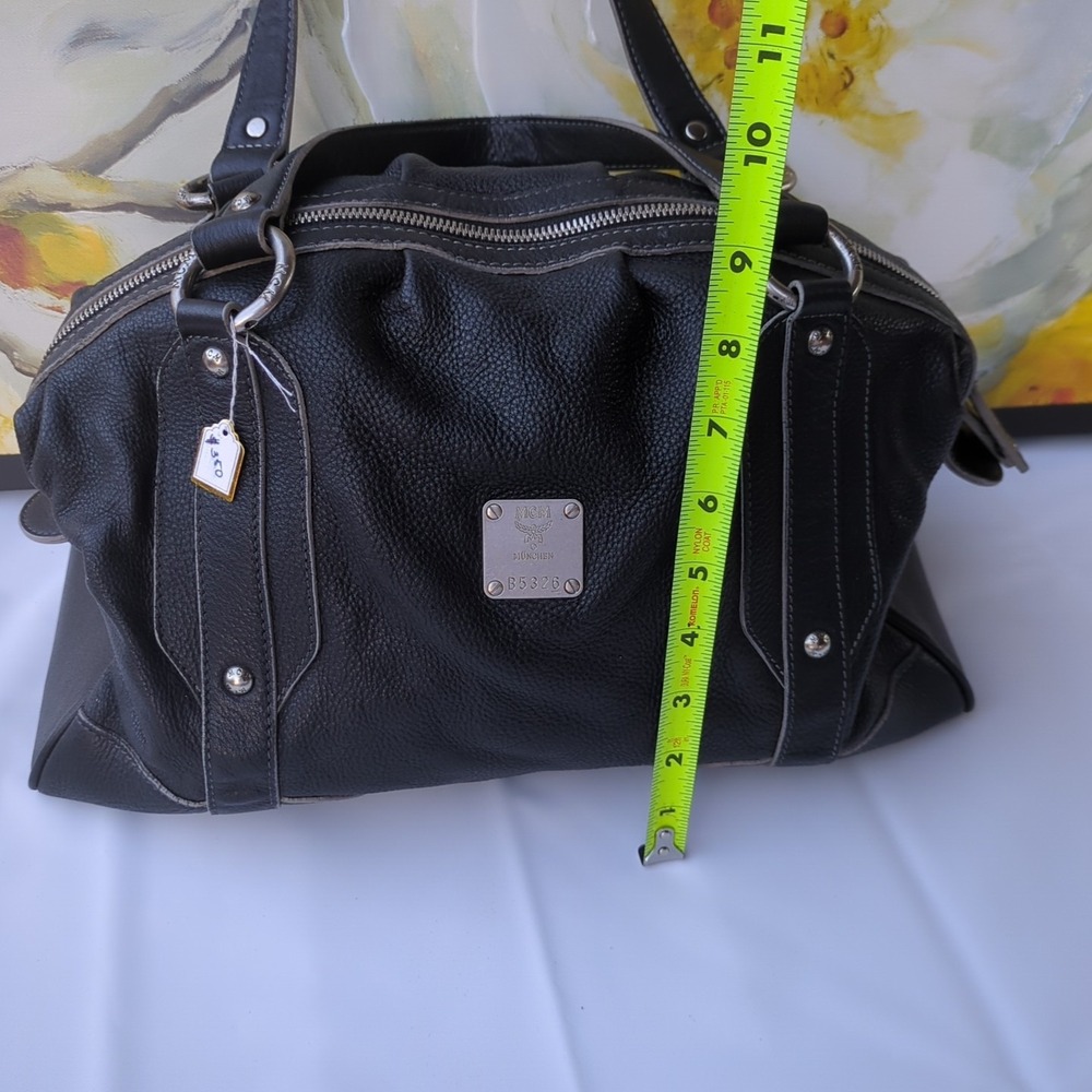 Authentic MCM Black Leather bag - Picture 8 of 16